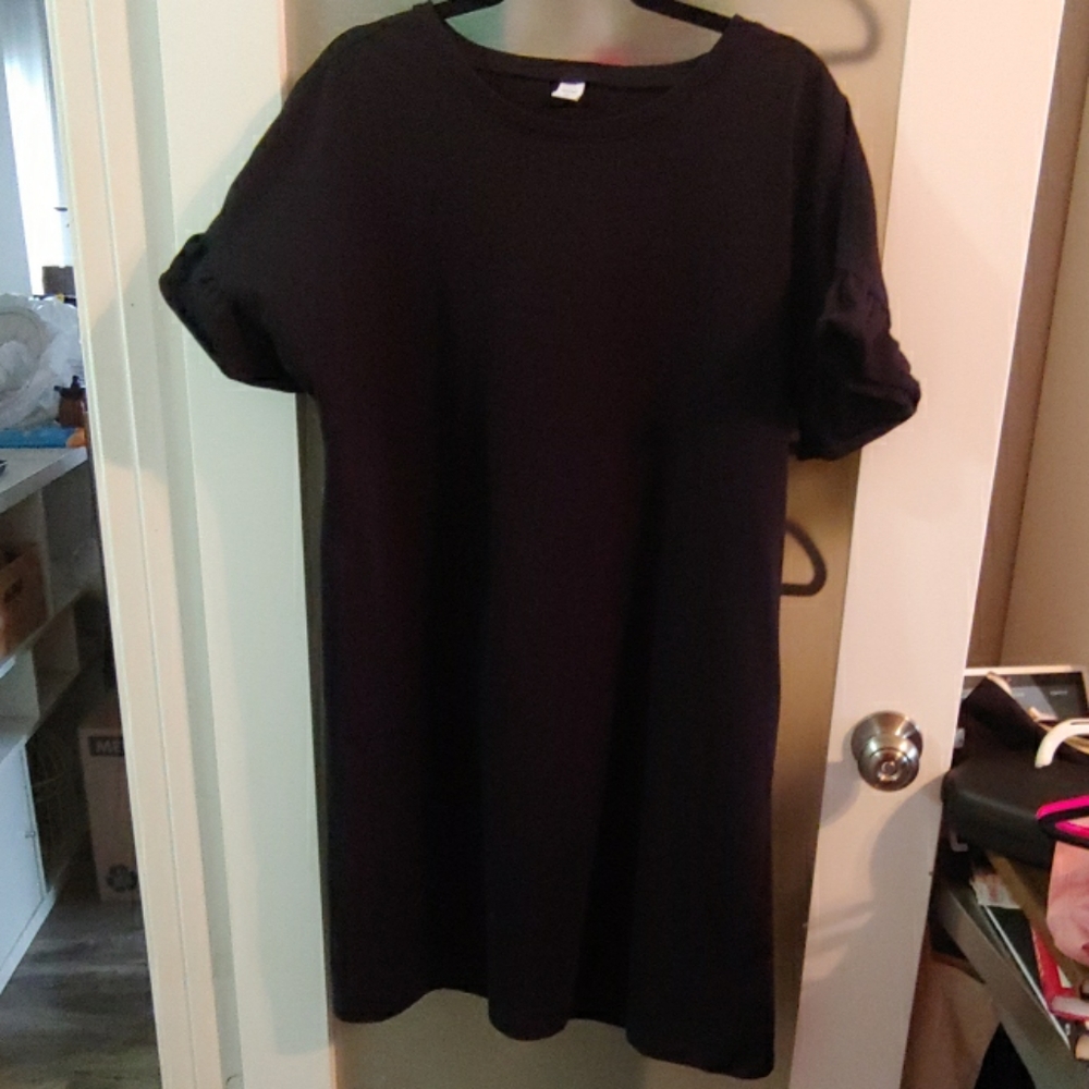 Old Navy ruffle sleeve shirt dress